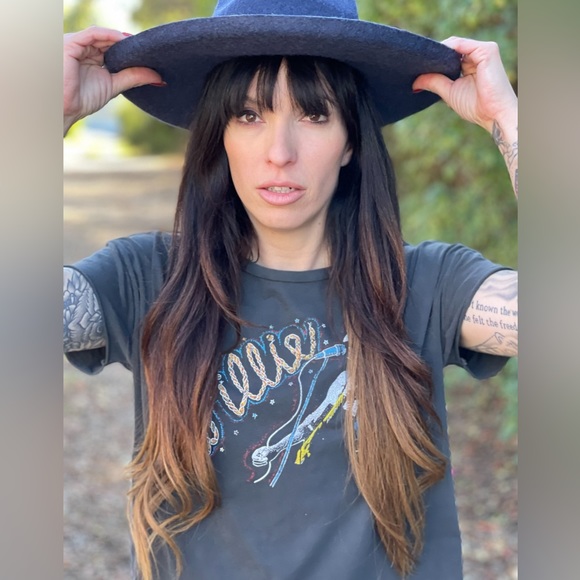 Midnight Rider Retro Willie Nelson Tee - Picture 5 of 8